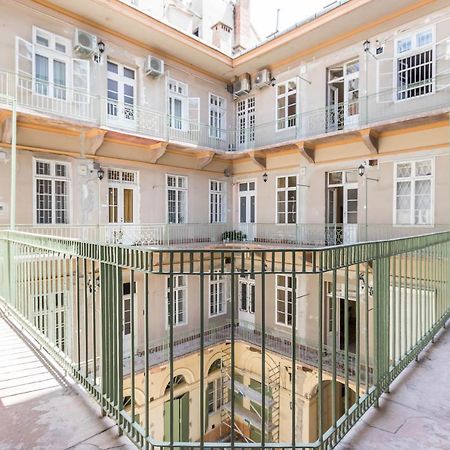 Leda'S Apartment Next To The Danube And Fashion Street Budapest Exterior photo